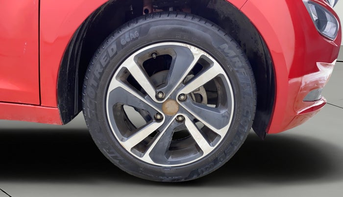 2023 Tata ALTROZ XZ PLUS PETROL, Petrol, Manual, 9,601 km, Right Front Wheel