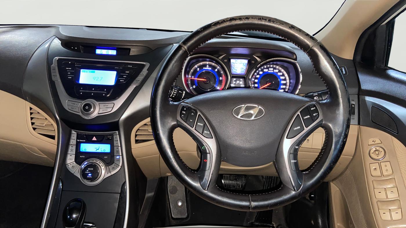 2012 Hyundai New Elantra 1.6 SX AT DIESEL, Diesel, Automatic, 87,134 km, Steering Wheel Close Up