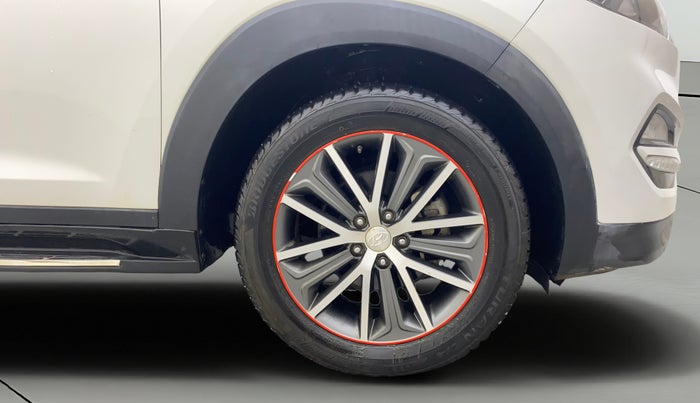 2017 Hyundai Tucson GLS 2WD AT PETROL, Petrol, Automatic, 48,293 km, Right Front Wheel