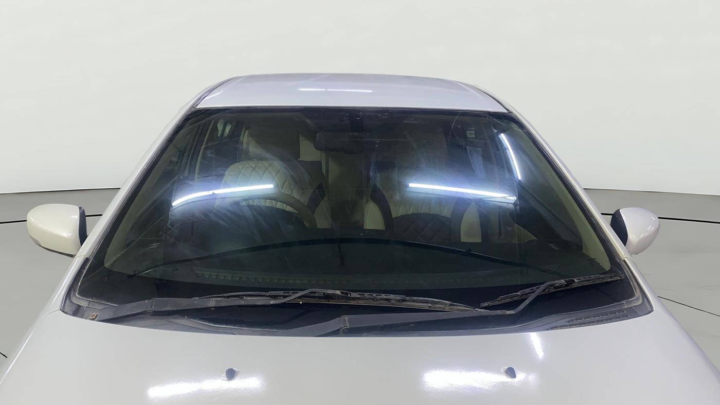 2017 Maruti Ciaz ALPHA DIESEL 1.3, Diesel, Manual, 87,000 km, Front Windshield