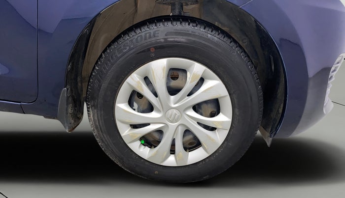 2019 Maruti Swift VXI AMT, Petrol, Automatic, 1,30,885 km, Right Front Wheel