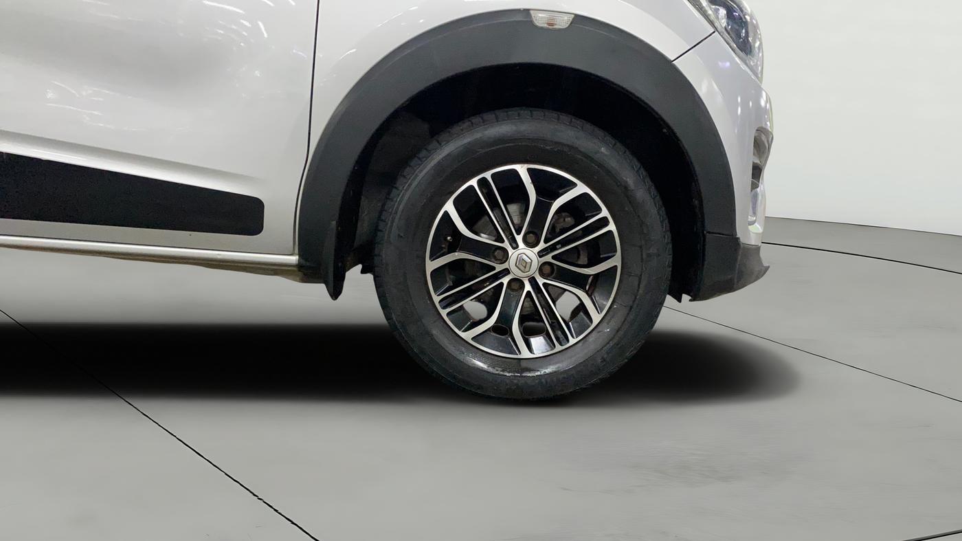 2019 Renault TRIBER RXZ, Petrol, Manual, 42,808 km, Right Front Wheel
