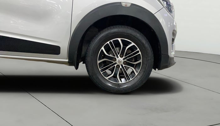 2019 Renault TRIBER RXZ, Petrol, Manual, 42,808 km, Right Front Wheel