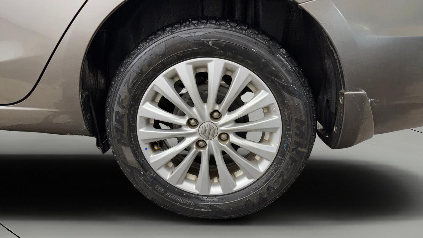 2018 Maruti Ciaz DELTA 1.5 SHVS MT PETROL, Petrol, Manual, 42,768 km, Left Rear Wheel