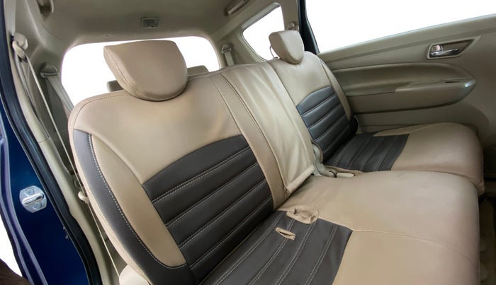 2016 Maruti Ertiga ZXI+, Petrol, Manual, 24,978 km, Right Side Rear Door Cabin