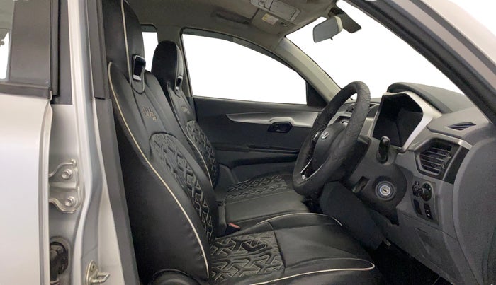 2018 Mahindra KUV 100 NXT K6+ P 6 STR, Petrol, Manual, 64,134 km, Right Side Front Door Cabin