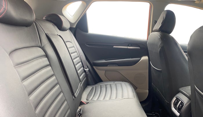 2021 KIA SONET HTX 1.0 IMT, Petrol, Manual, 16,868 km, Right Side Rear Door Cabin