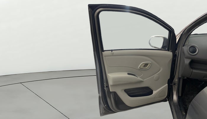 2016 Datsun Redi Go T (O), Petrol, Manual, 59,675 km, LHS Front Door