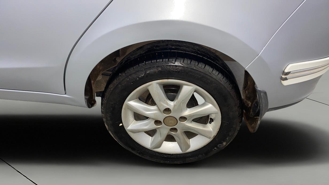 2016 Tata Zest XT PETROL, Petrol, Manual, 32,441 km, Left Rear Wheel