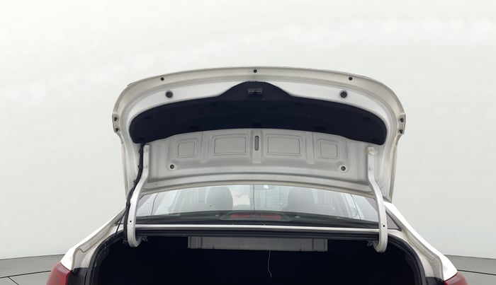 2019 Hyundai Verna 1.6 VTVT SX, Petrol, Manual, 30,582 km, Boot Door Open