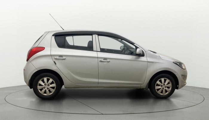 2012 Hyundai i20 SPORTZ 1.4 AT, Petrol, Automatic, 1,03,918 km, Right Side View