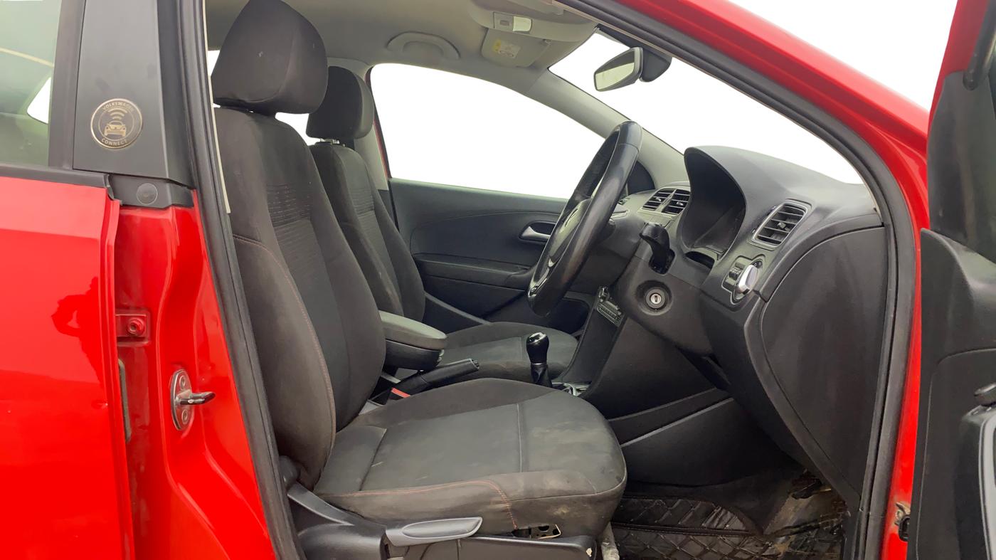 2019 Volkswagen Polo HIGHLINE PLUS 1.0 16 ALLOY, Petrol, Manual, 70,490 km, Right Side Front Door Cabin