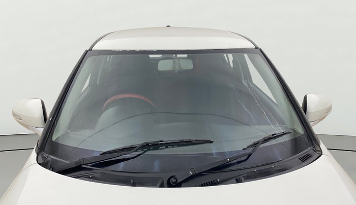 2015 Maruti Swift VXI, Petrol, Manual, 1,48,954 km, Front Windshield