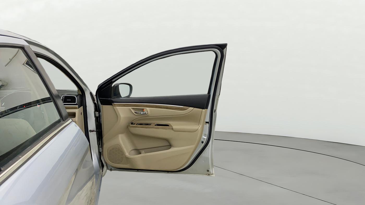 2023 Maruti Ciaz ALPHA  AT 1.5 SHVS PETROL, Petrol, Automatic, 53,557 km, RHS Front Door