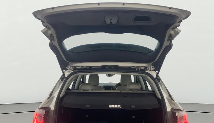 2018 Jeep Compass LIMITED (O) 2.0 DIESEL 4X4, Diesel, Manual, 1,15,207 km, Boot Door Open