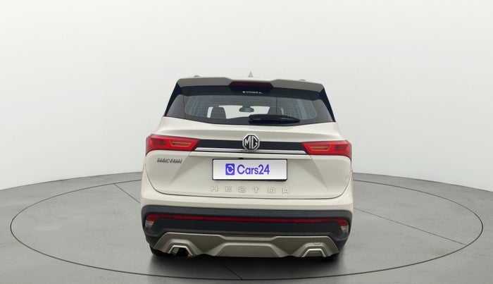 2022 MG HECTOR SHINE 1.5 PETROL TURBO CVT, Petrol, Automatic, 18,129 km, Back/Rear