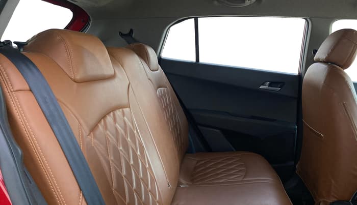 2016 Hyundai Creta SX PLUS 1.6 PETROL, Petrol, Manual, 1,32,115 km, Right Side Rear Door Cabin
