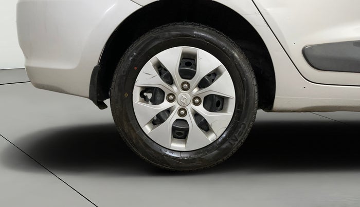 2016 Hyundai Xcent S 1.2, Petrol, Manual, 56,181 km, Right Rear Wheel