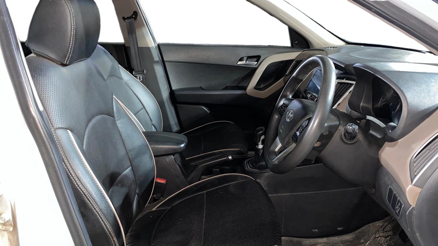 2015 Hyundai Creta SX PLUS 1.6 PETROL, Petrol, Manual, 62,678 km, Right Side Front Door Cabin