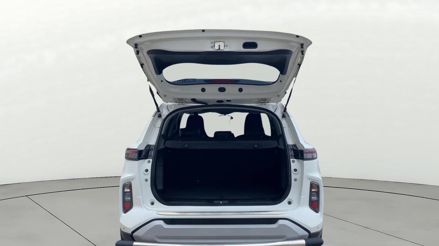 2023 Maruti Grand Vitara DELTA SMART HYBRID, Petrol, Manual, 13,745 km, Boot Door Open
