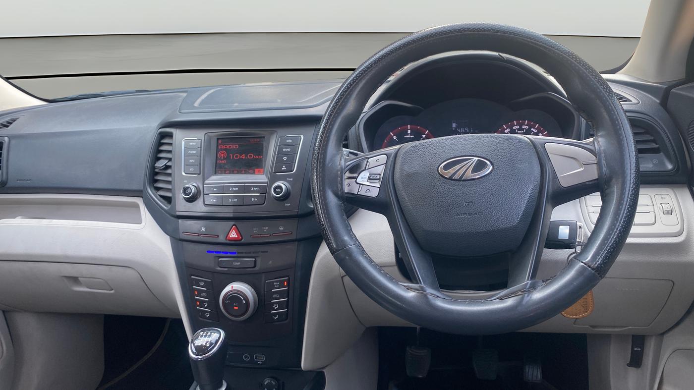 2021 Mahindra XUV300 W6 1.5 Diesel, Diesel, Manual, 68,131 km, Air Conditioner