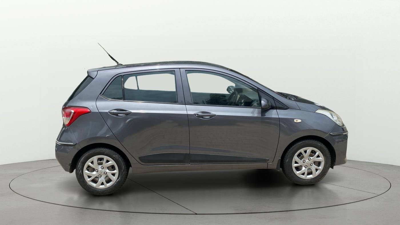 2017 Hyundai Grand i10 MAGNA 1.2 KAPPA VTVT, Petrol, Manual, 72,617 km, Right Side View