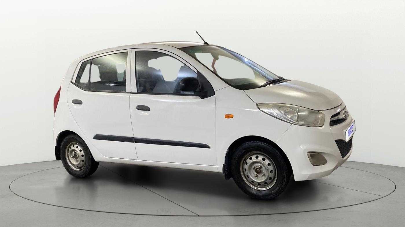 2015 Hyundai i10 MAGNA 1.1, CNG, Manual, 1,00,971 km, Right Front Diagonal