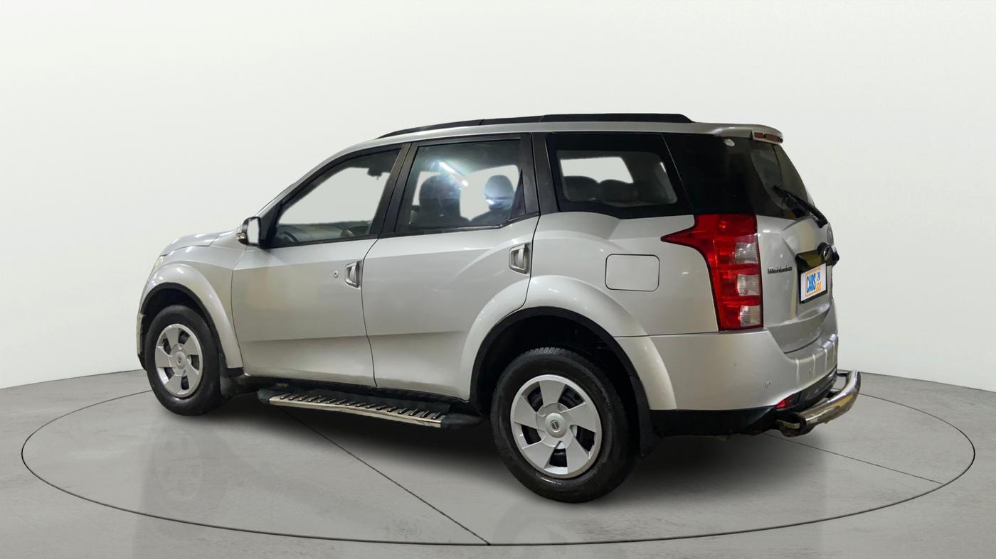 2017 Mahindra XUV500 W6, Diesel, Manual, 94,939 km, Left Back Diagonal