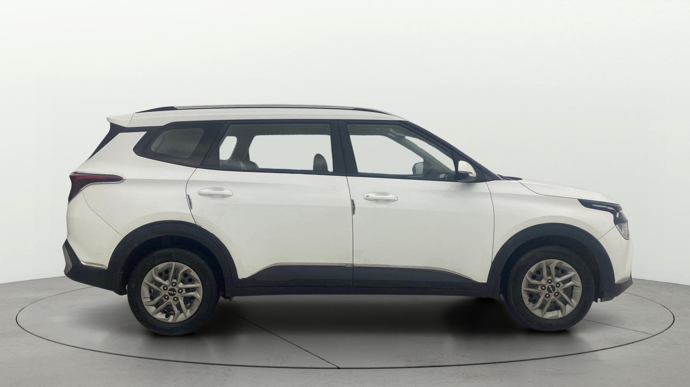 2022 KIA CARENS PRESTIGE 1.4 PETROL 7 STR, Petrol, Manual, 25,312 km, Right Side View