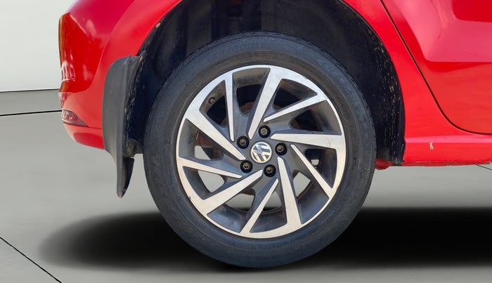 2017 Volkswagen Polo COMFORTLINE 1.2L, Petrol, Manual, 35,229 km, Right Rear Wheel