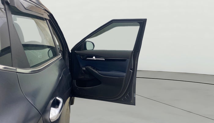 2022 KIA SELTOS X LINE 1.5 DIESEL AT, Diesel, Automatic, 1,08,437 km, RHS Front Door