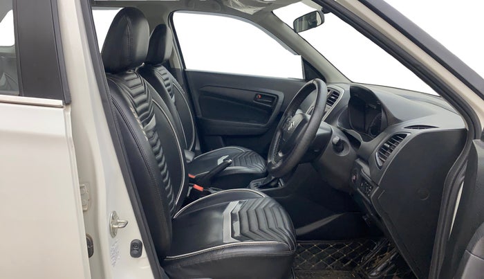 2020 Maruti Vitara Brezza VXI AT SHVS, Petrol, Automatic, 46,006 km, Right Side Front Door Cabin