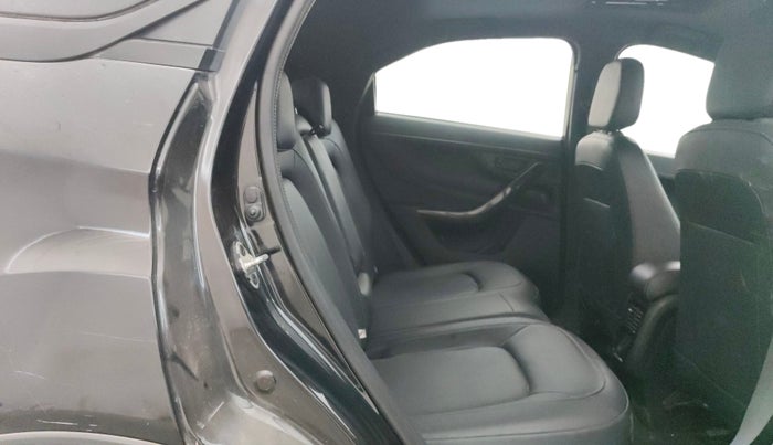 2022 Tata NEXON XZ PLUS (PREMIUM) DIESEL DARK EDITION, Diesel, Manual, 50,274 km, Right Side Rear Door Cabin