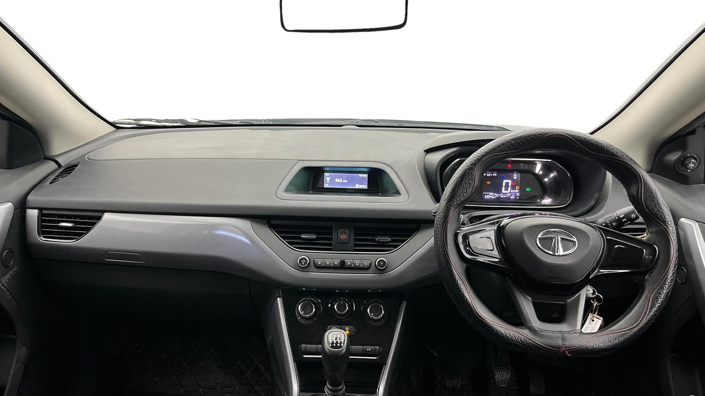 2020 Tata NEXON XM PETROL, Petrol, Manual, 69,249 km, Dashboard