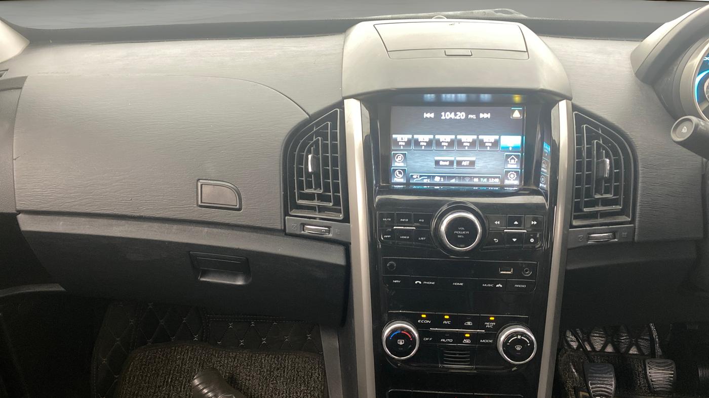 2020 Mahindra XUV500 W7, Diesel, Manual, 62,010 km, Air Conditioner