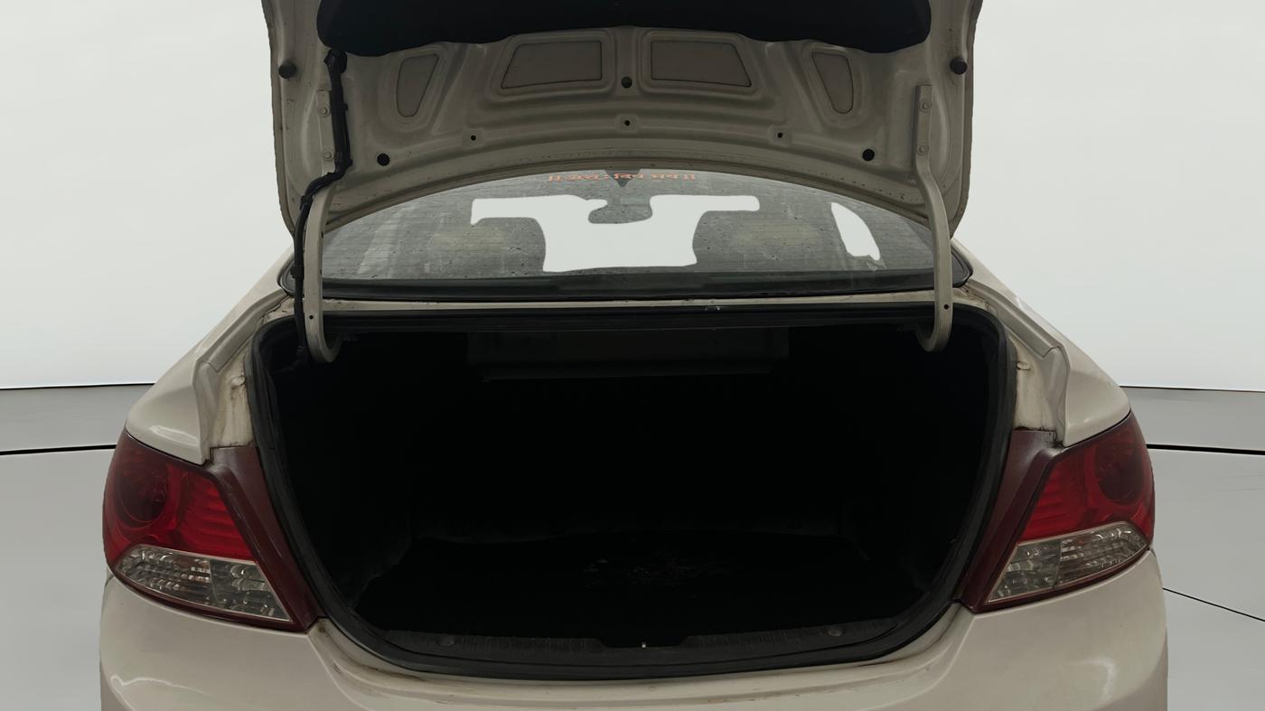 2013 Hyundai Verna FLUIDIC 1.6 CRDI SX OPT AT, Diesel, Automatic, 1,16,380 km, Boot Open Zoomed View