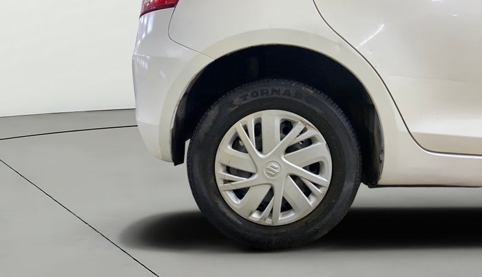 2017 Maruti Swift VXI, Petrol, Manual, 49,782 km, Right Rear Wheel