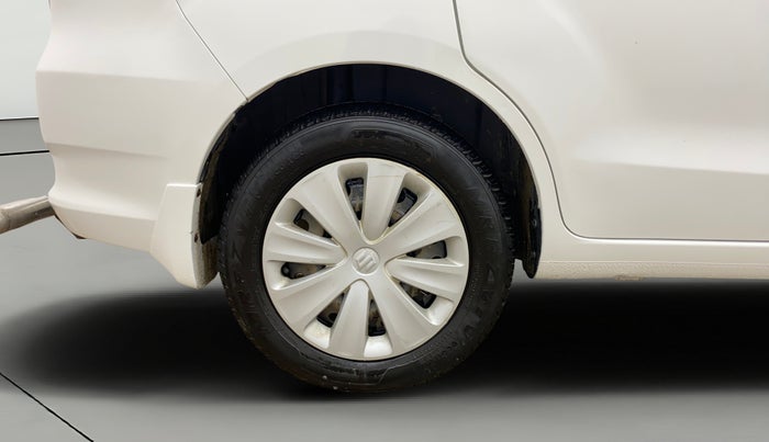 2017 Maruti Ertiga VDI SHVS, Diesel, Manual, 98,216 km, Right Rear Wheel