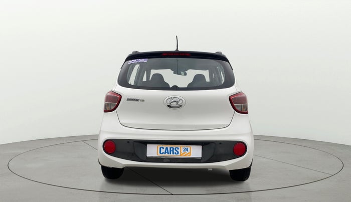 2018 Hyundai Grand i10 SPORTZ 1.2 KAPPA VTVT DUAL TONE, Petrol, Manual, 37,040 km, Back/Rear