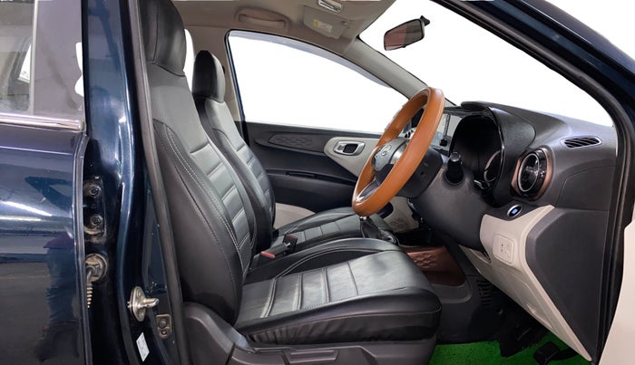 2022 Hyundai AURA SX 1.2 CNG, CNG, Manual, 25,033 km, Right Side Front Door Cabin