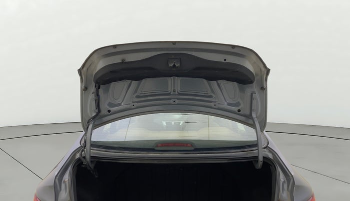 2016 Hyundai Verna 1.6 VTVT SX AT, Petrol, Automatic, 75,781 km, Boot Door Open