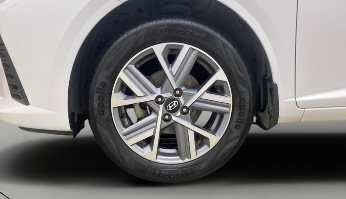 2023 Hyundai Verna SX (O)1.5 VTVT, Petrol, Manual, 24,791 km, Left Front Wheel