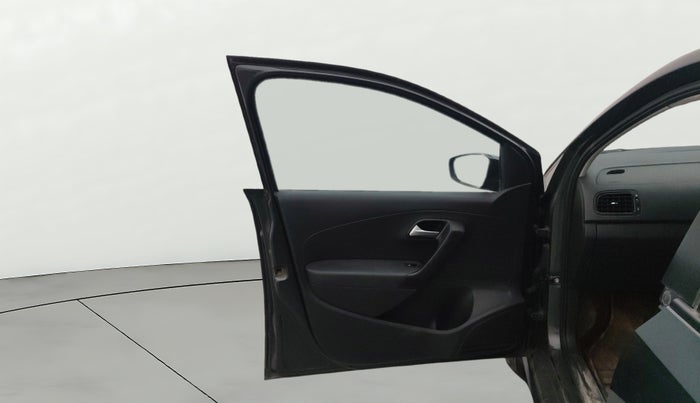 2018 Volkswagen Polo COMFORTLINE 1.0L MPI, Petrol, Manual, 46,386 km, LHS Front Door