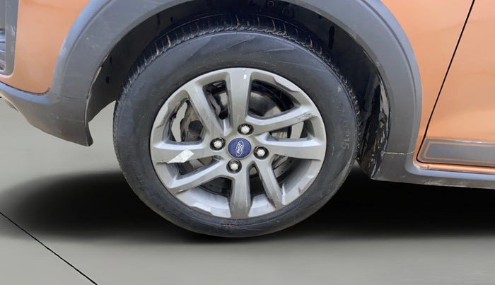 2019 Ford FREESTYLE TITANIUM 1.5 DIESEL, Diesel, Manual, 47,610 km, Left Front Wheel