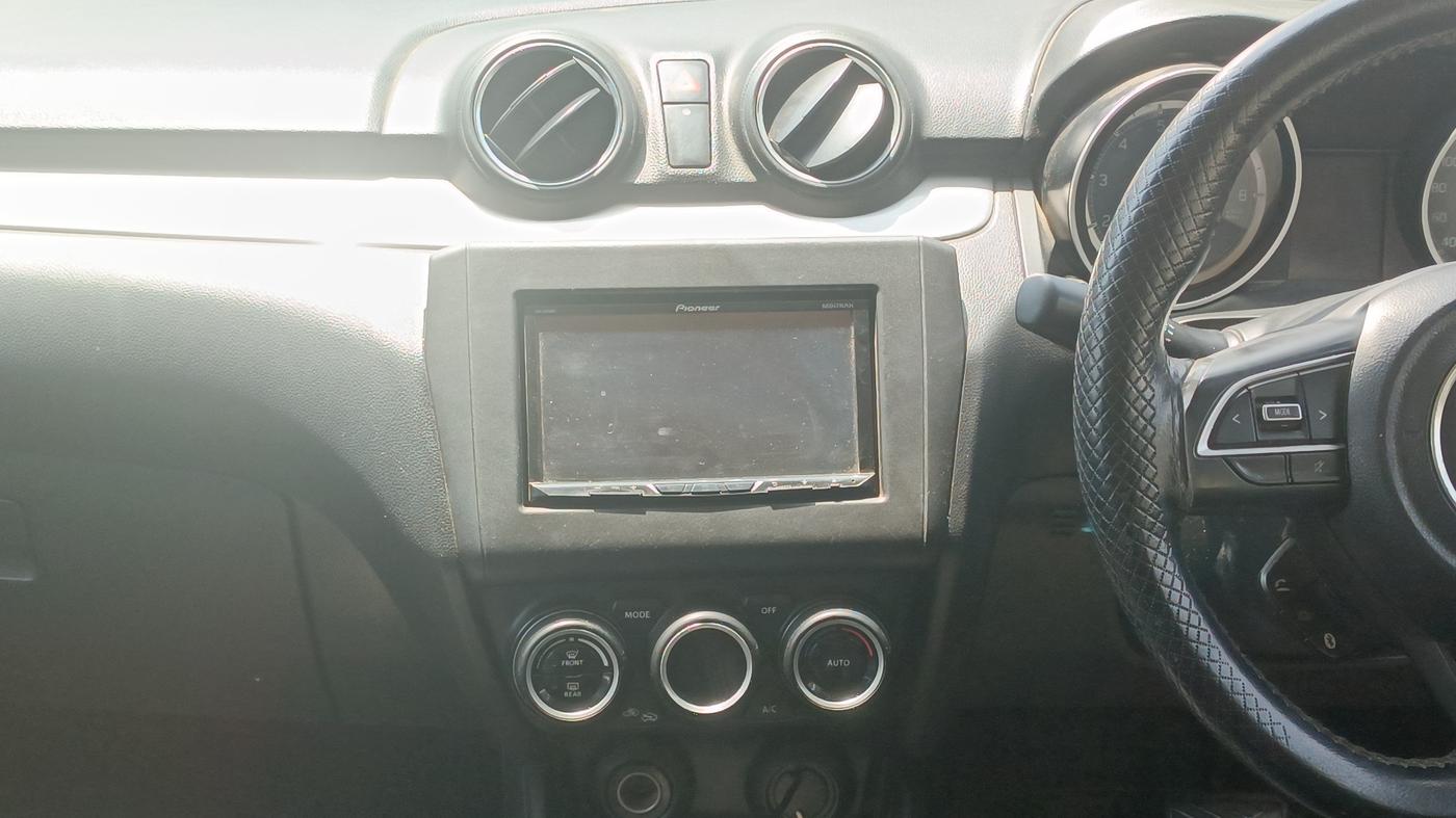 2019 Maruti Swift ZXI AMT, Petrol, Automatic, 71,237 km, Air Conditioner