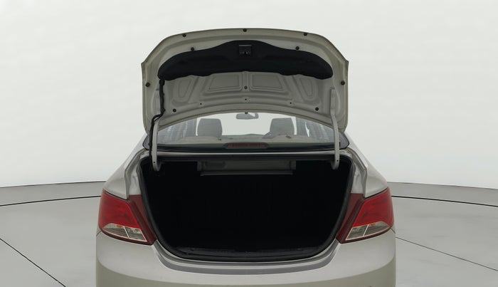 2016 Hyundai Verna 1.6 VTVT SX, Petrol, Manual, 94,141 km, Boot Door Open