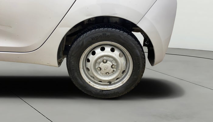 2017 Hyundai Eon ERA +, Petrol, Manual, 18,625 km, Left Rear Wheel