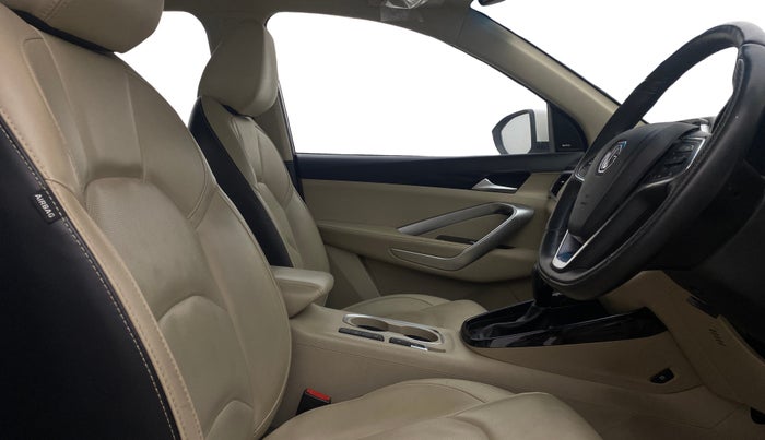 2021 MG HECTOR SHARP 1.5 DCT PETROL, Petrol, Automatic, 36,689 km, Right Side Front Door Cabin