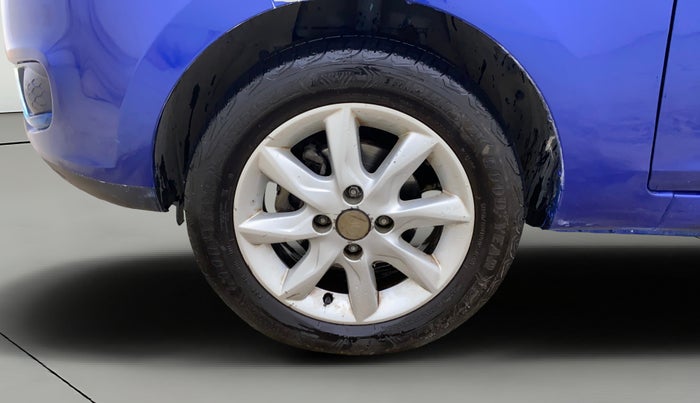 2014 Tata Zest XT PETROL, Petrol, Manual, 66,014 km, Left Front Wheel