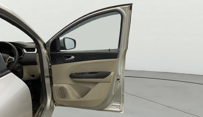 2019 Renault TRIBER RXZ, Petrol, Manual, 64,351 km, RHS Front Door